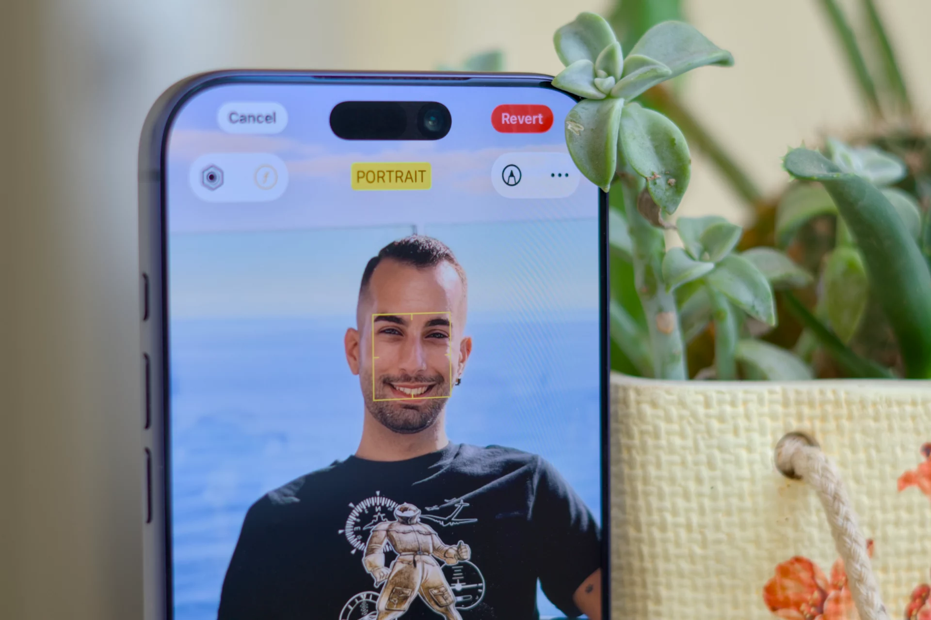 Прокачай камеру iPhone: 7 скрытых функций в «Фото», которые заменят Lightroom картинка Как улучшить фото на iPhone без стороннего ПО | DGL.RU