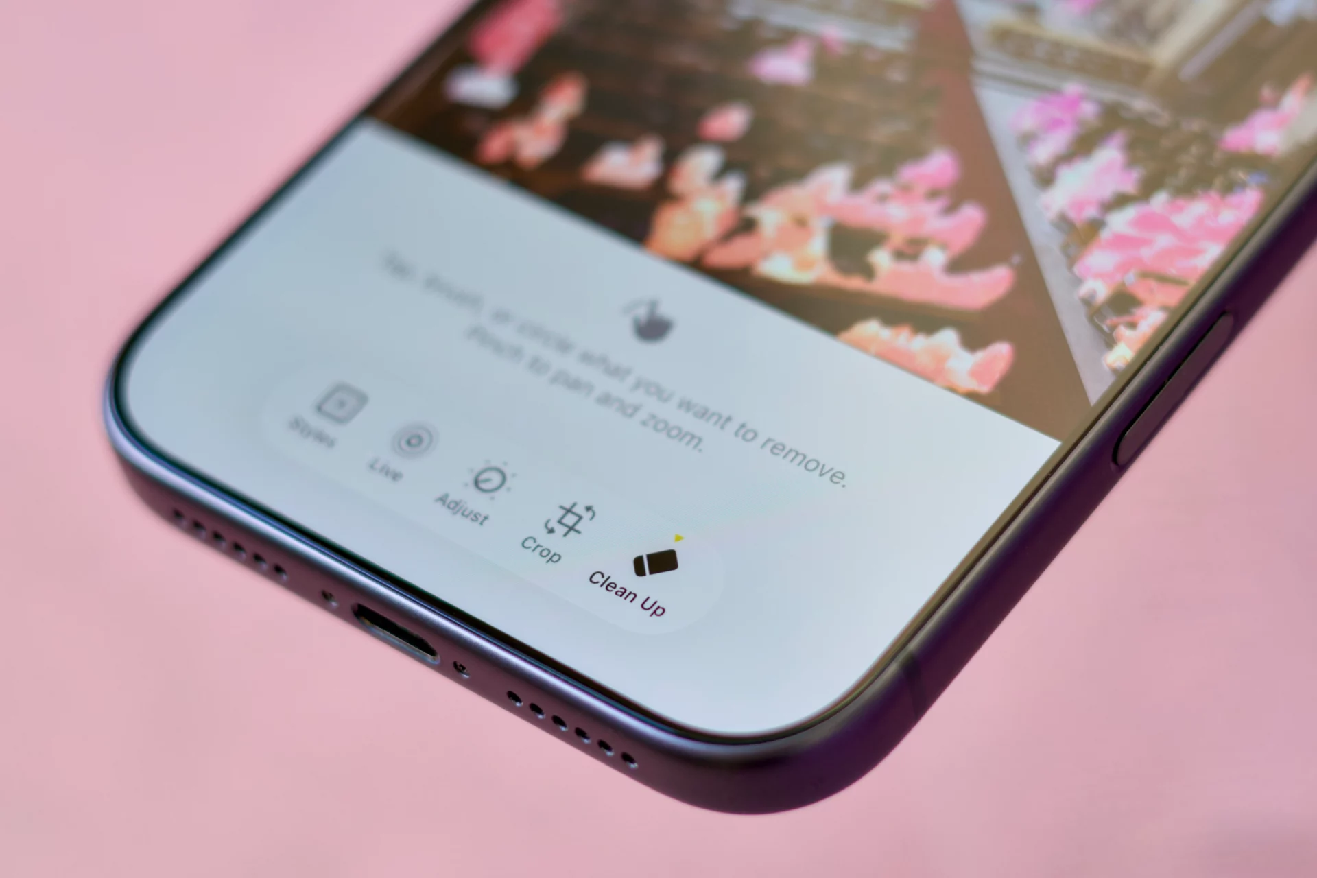 Прокачай камеру iPhone: 7 скрытых функций в «Фото», которые заменят Lightroom картинка Как улучшить фото на iPhone без стороннего ПО | DGL.RU