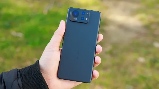 Прощай, Asus Почему уход компании с рынка смартфонов кажется неизбежным (2) Смартфон Asus Zenfone: Почему бренд закрыли? | DGL.RU