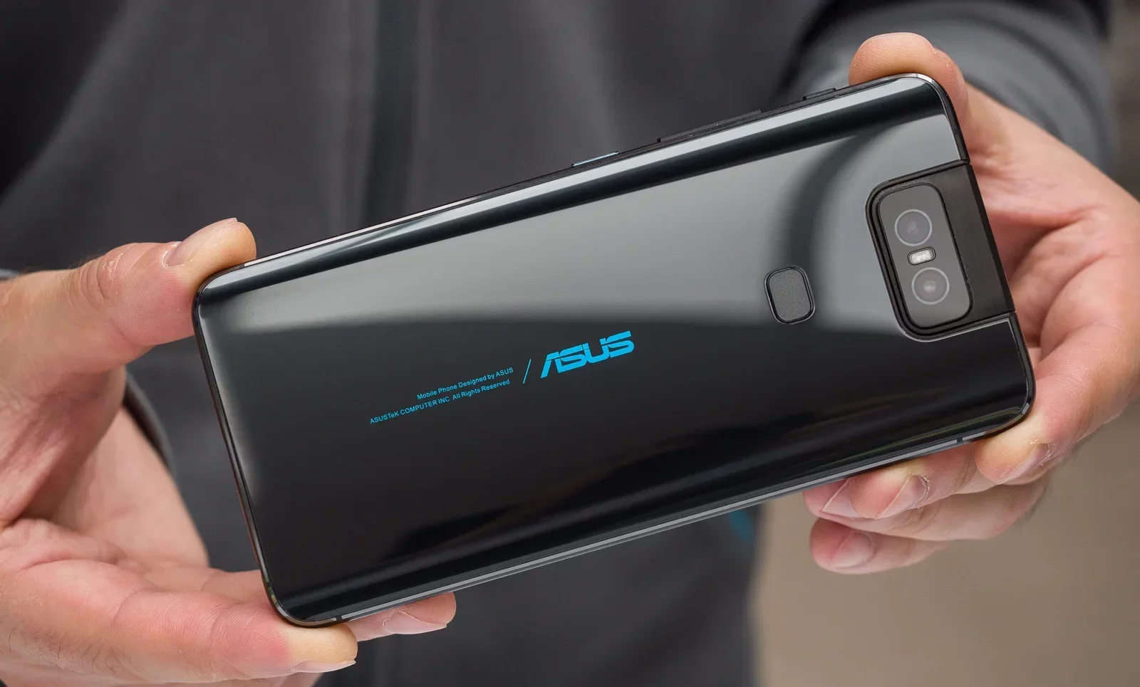 Прощай, Asus? Почему уход компании с рынка смартфонов кажется неизбежным картинка Смартфон Asus Zenfone: Почему бренд закрыли? | DGL.RU