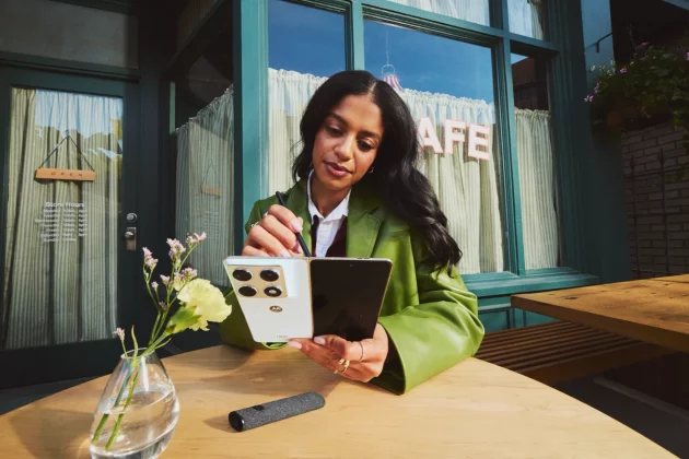 Ваш первый взгляд на Motorola Razr Fold: знакомый дизайн