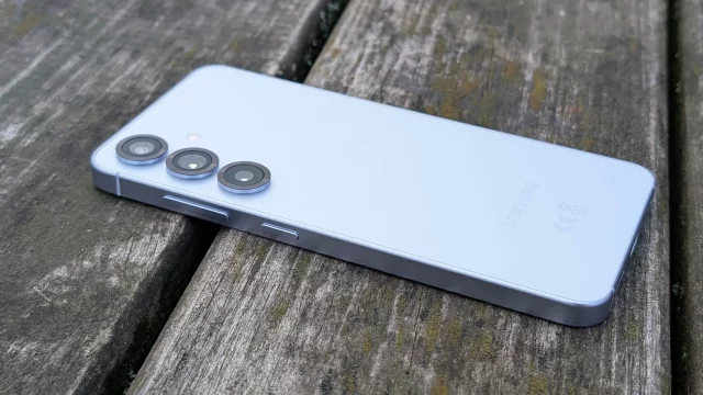 Смартфон Samsung Galaxy S25: новые цены на б/у | DGL.RU