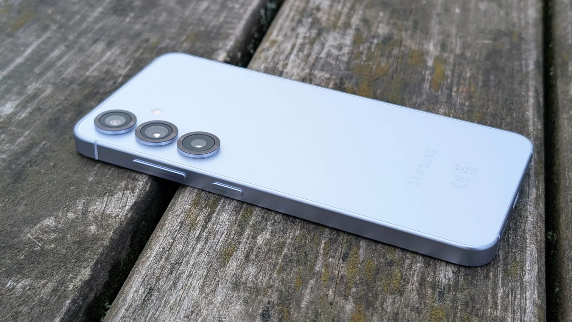 Смартфон Samsung Galaxy S25: новые цены на б/у | DGL.RU