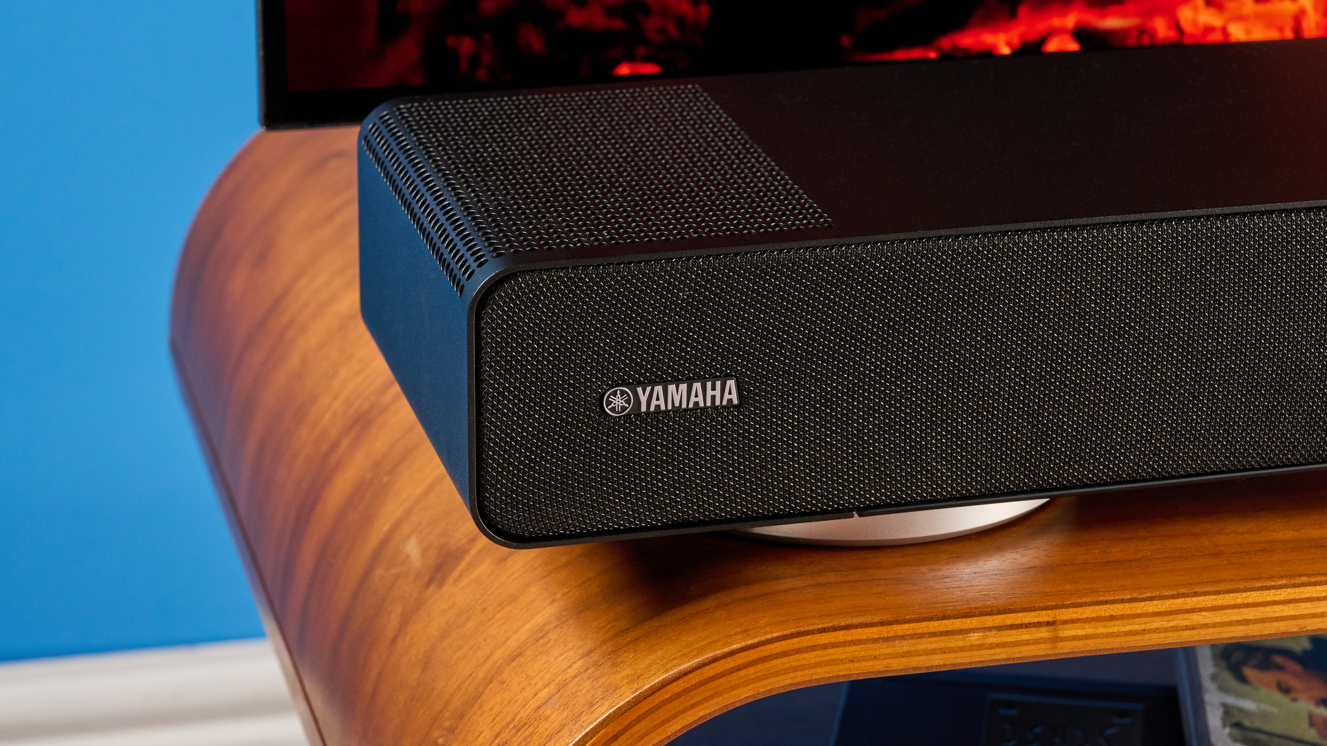 Саундбар Yamaha True X Surround 90A | DGL.RU