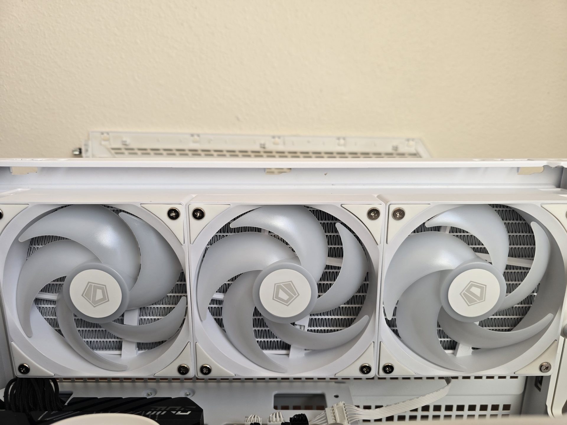 Система охлаждения ID-Cooling FX360 LCD | DGL.RU