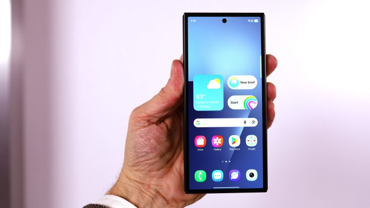 Смартфон Galaxy Z TriFold удивил экраном | DGL.RU