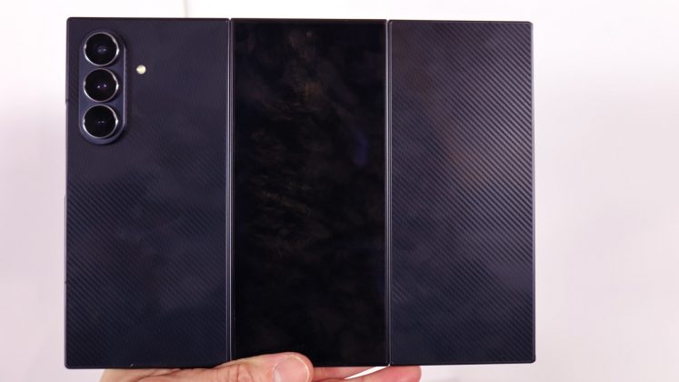 Смартфон Galaxy Z TriFold удивил экраном | DGL.RU