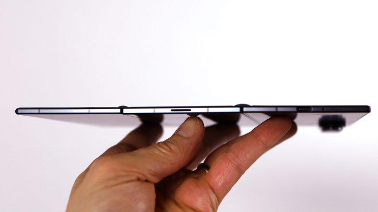 Смартфон Galaxy Z TriFold удивил экраном | DGL.RU