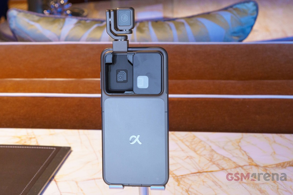 Обзор Honor Robot Phone: необычный смартфон с выдвижным стабилизатором картинка Смартфон Honor Robot Phone удивил камерой | DGL.RU