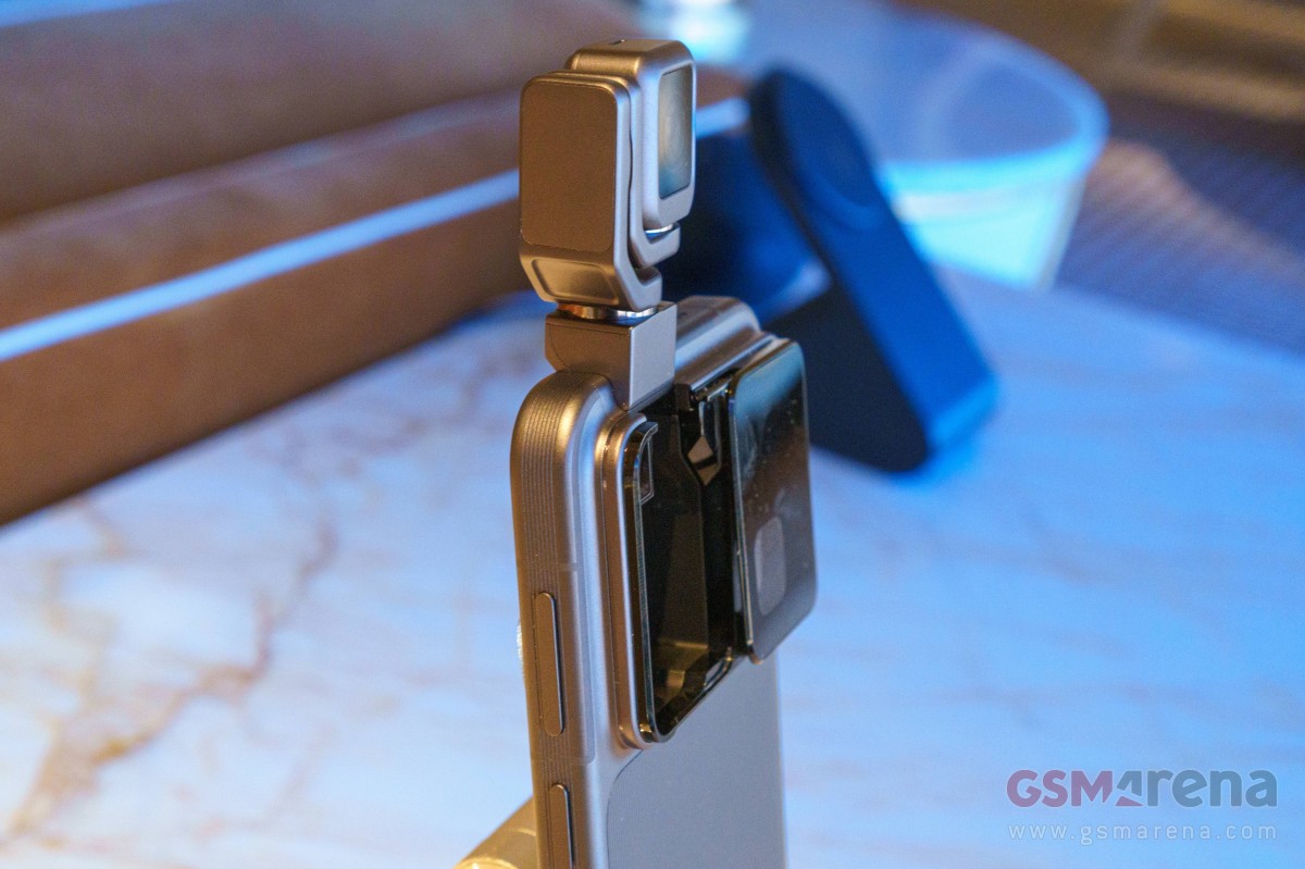 Обзор Honor Robot Phone: необычный смартфон с выдвижным стабилизатором картинка Смартфон Honor Robot Phone удивил камерой | DGL.RU