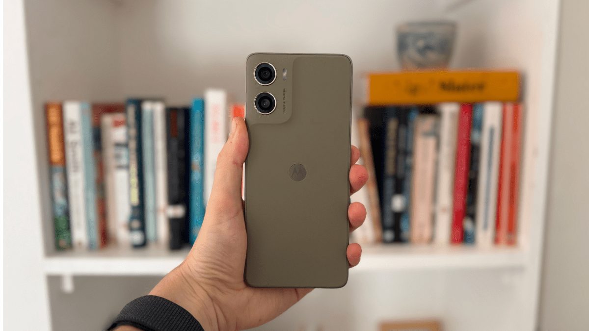 Смартфон Moto G06 Power — ставка на батарею | DGL.RU