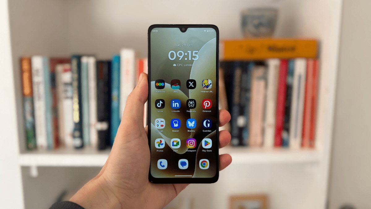 Смартфон Moto G06 Power — ставка на батарею | DGL.RU