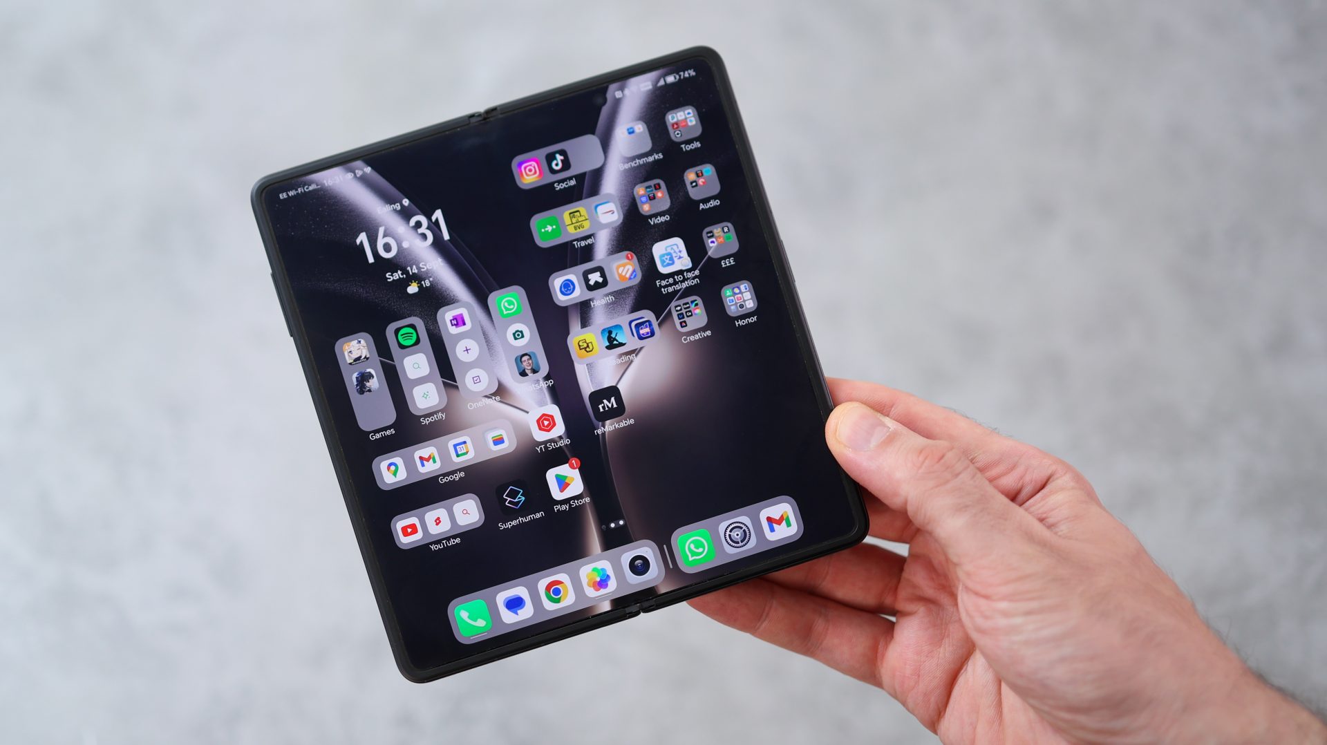 Смартфон Motorola Razr 50 Ultra и топ складных | DGL.RU