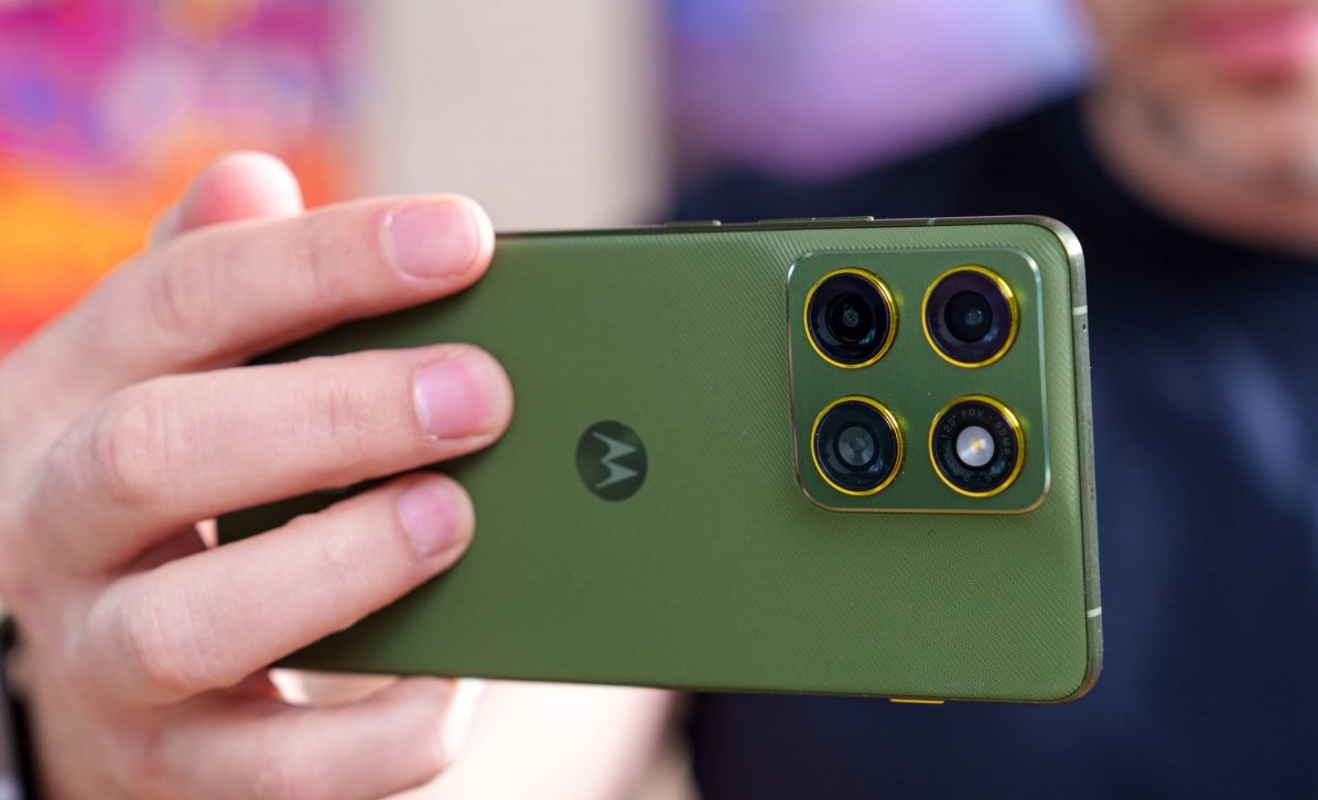 Смартфон Motorola X70 Air Pro в сертификации | DGL.RU