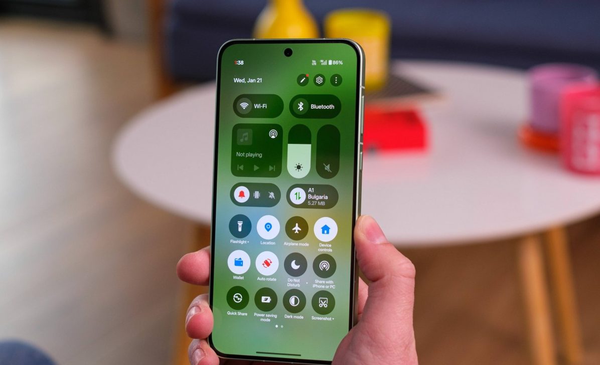 Смартфон OnePlus 15R с батареей 7400 мАч | DGL.RU