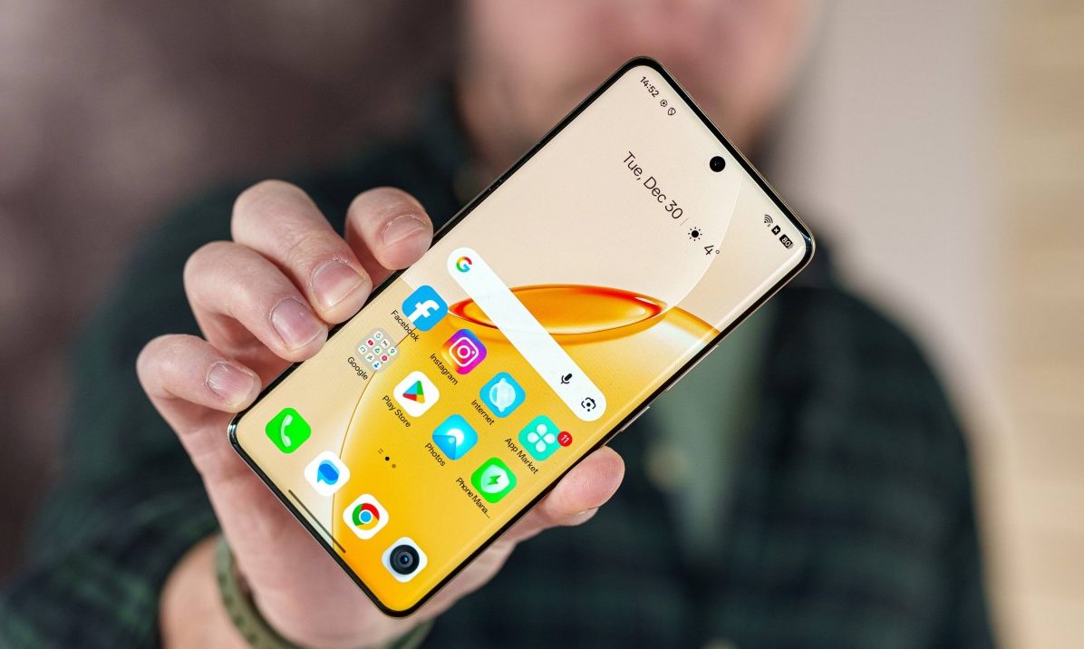 Смартфон Realme 16 Pro+: ставка на камеру | DGL.RU