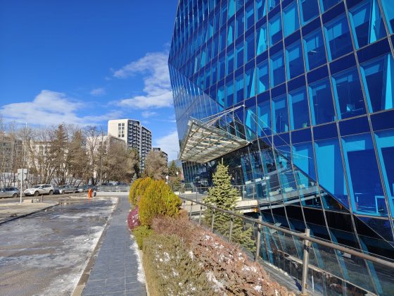 Смартфон Realme 16 Pro+: ставка на камеру | DGL.RU