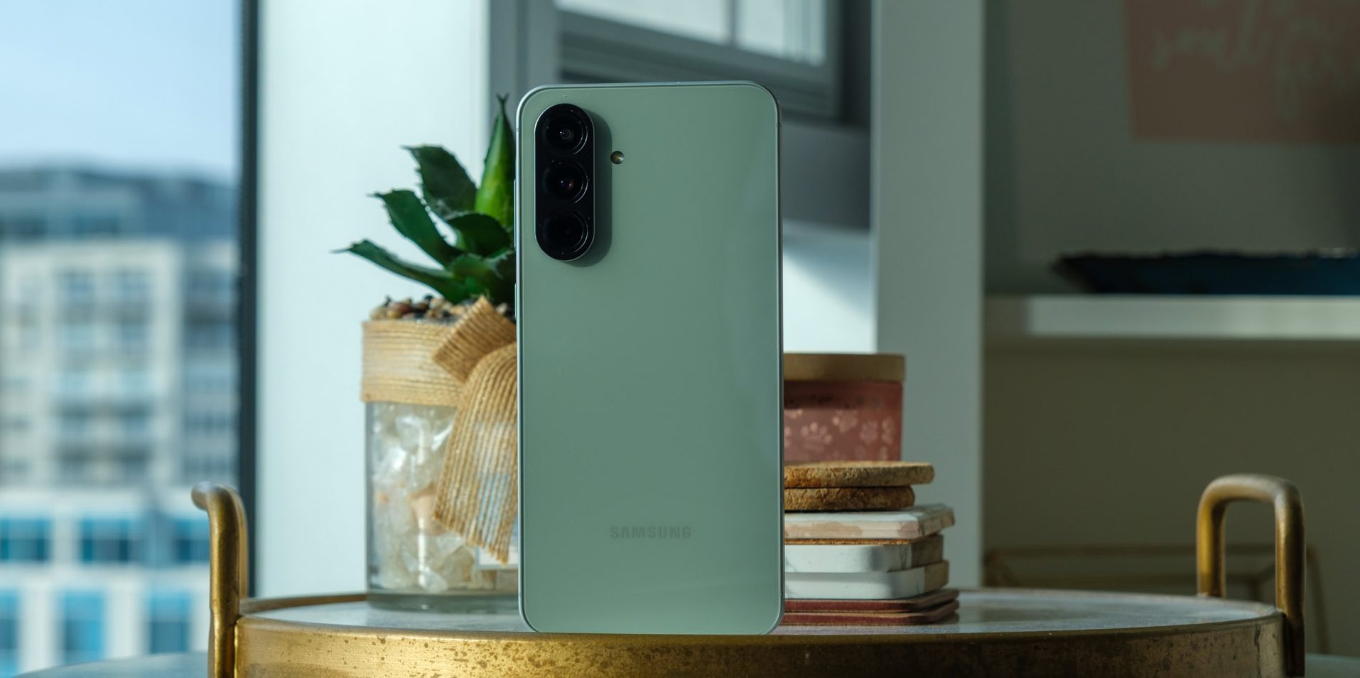 Смартфон Samsung Galaxy A56 5G без характера | DGL.RU