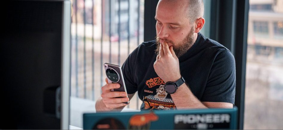 Смартфон Xiaomi 15 Ultra и лучшие флагманы года | DGL.RU