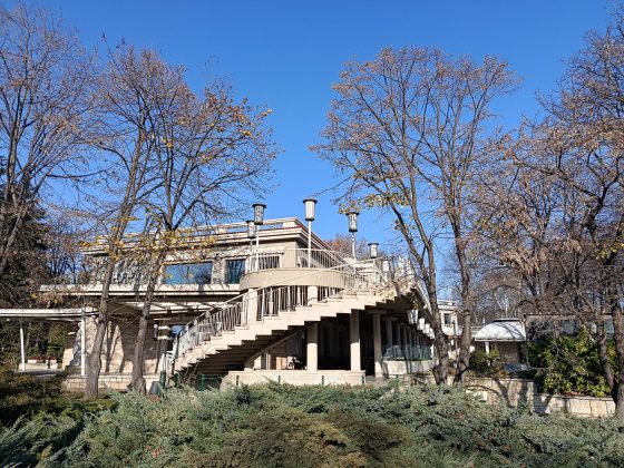 Смартфон Xiaomi Redmi Note 15 4G давит Galaxy | DGL.RU