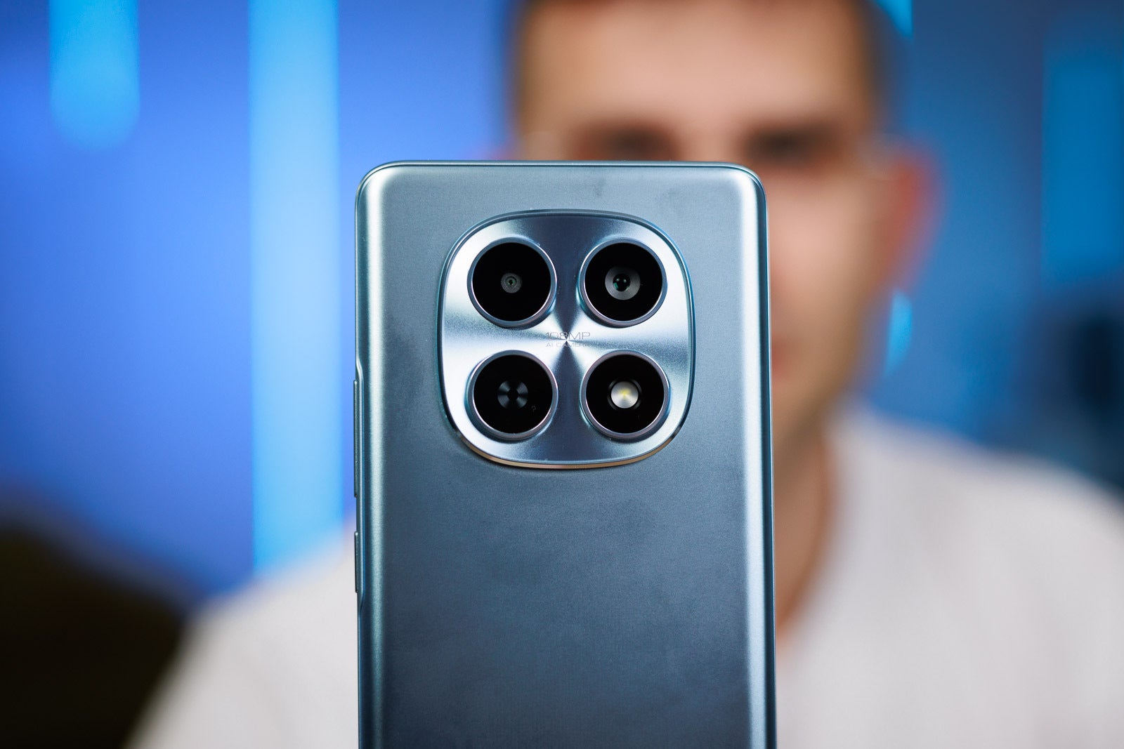 Смартфон Xiaomi Redmi Note 15 4G давит Galaxy | DGL.RU