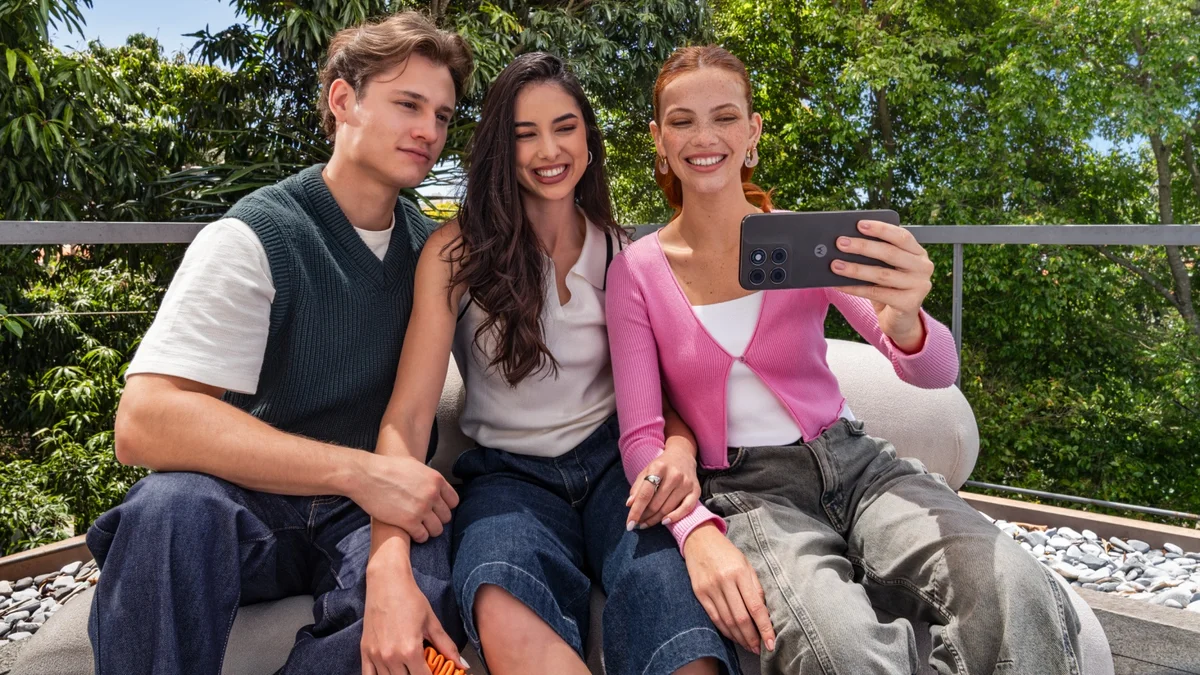 Motorola представила Moto G67 и G77 — крутые телефоны за копейки