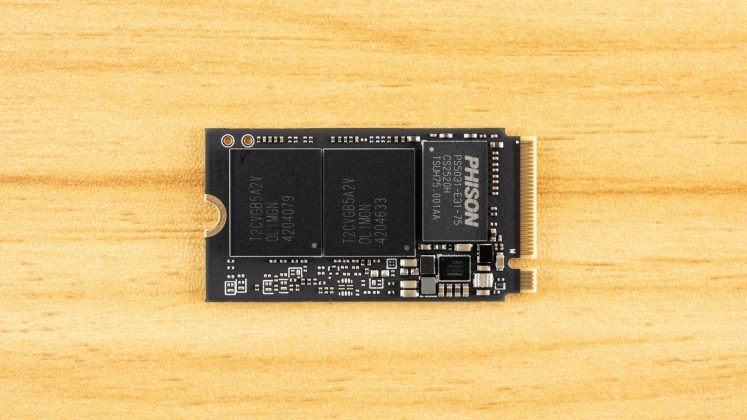 SSD-накопитель Corsair MP700 Micro | DGL.RU