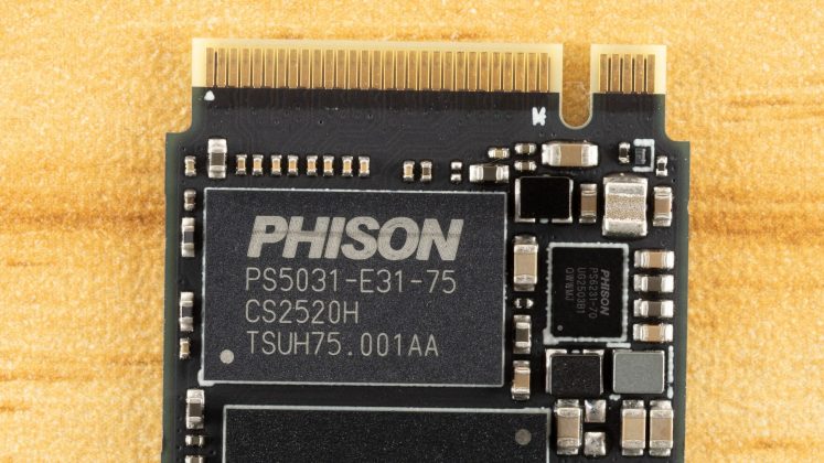 SSD-накопитель Corsair MP700 Micro | DGL.RU