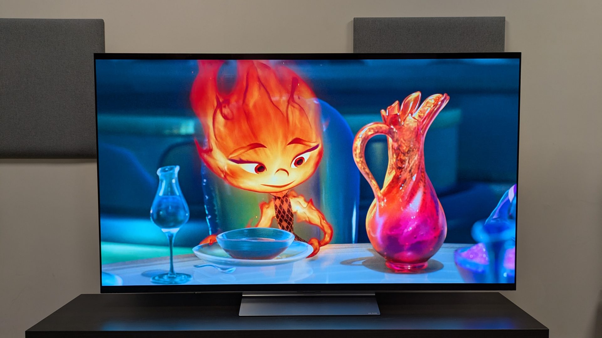 Обзор LG C6: самый ожидаемый телевизор 2026 года картинка Телевизор LG C6 OLED с Tandem OLED и Alpha 11 | DGL.RU