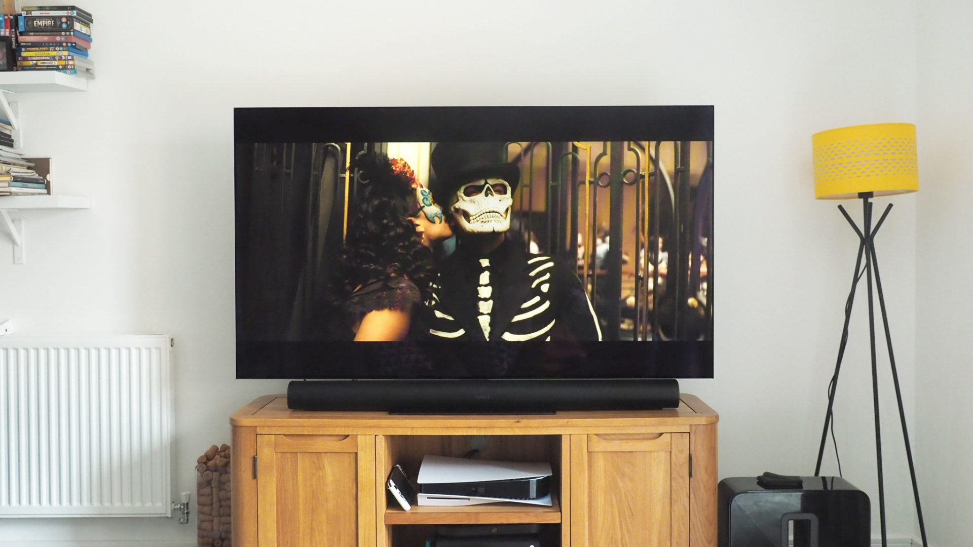 Лучшие телевизоры 2026 года от 80 дюймов: гигантские экраны, выбор профи картинка Телевизор LG OLED G4 с диагональю 80+ дюймов | DGL.RU