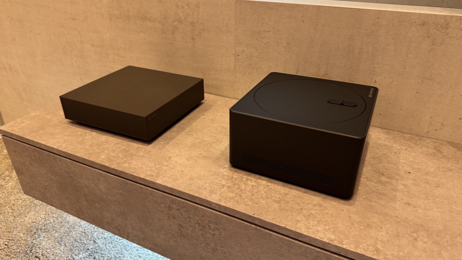 Телевизор LG W6 OLED с Hyper Radiant и AI Sound | DGL.RU