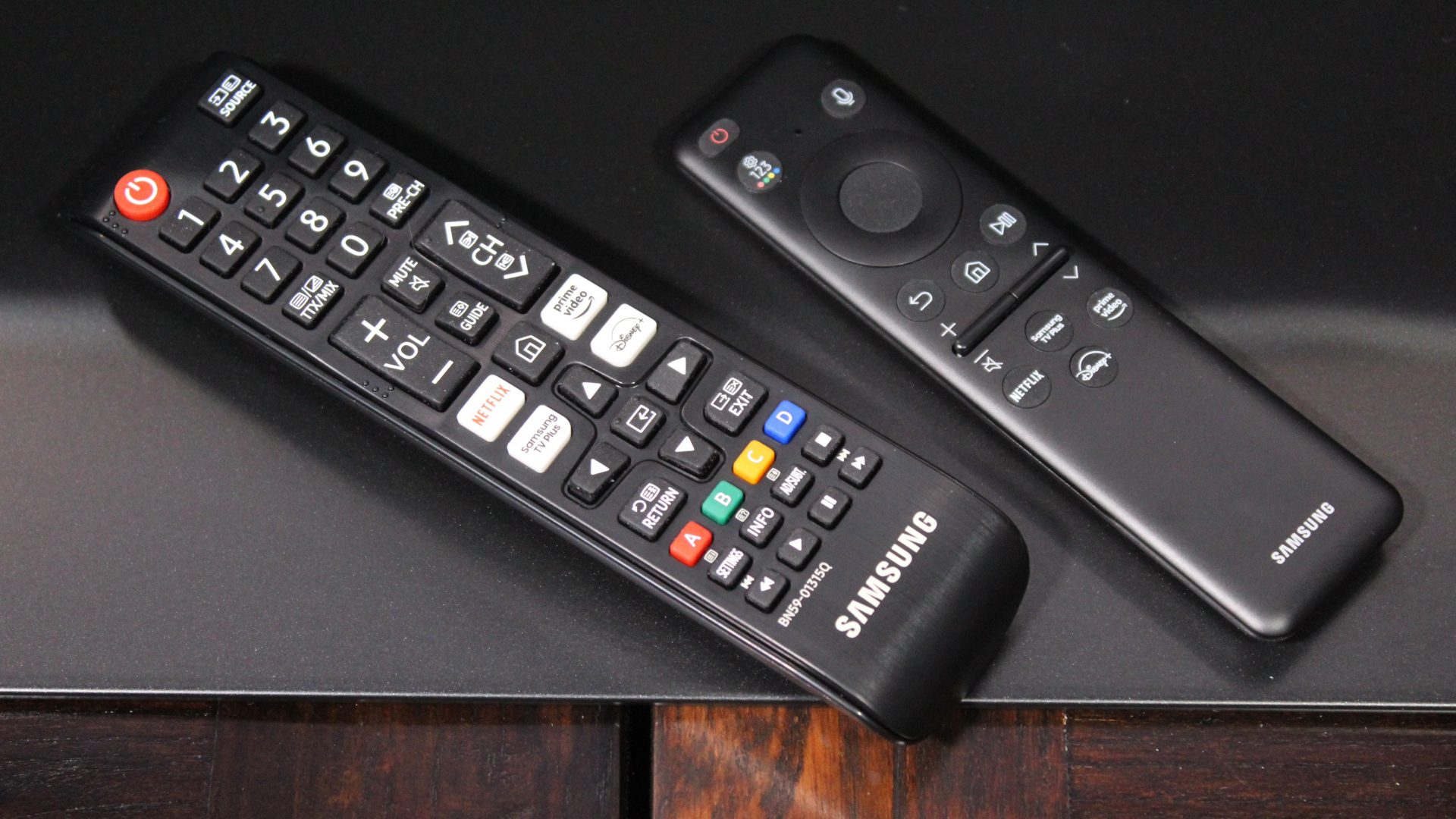 Обзор Samsung QN95D: интеллект и яркость для идеального изображения картинка Телевизор Samsung QN95D Neo QLED с Mini LED | DGL.RU