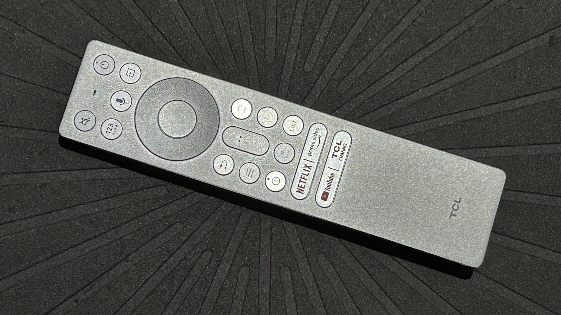 Обзор TCL C855: играйте по-крупному картинка Телевизор TCL C855 Mini-LED для кино и игр | DGL.RU