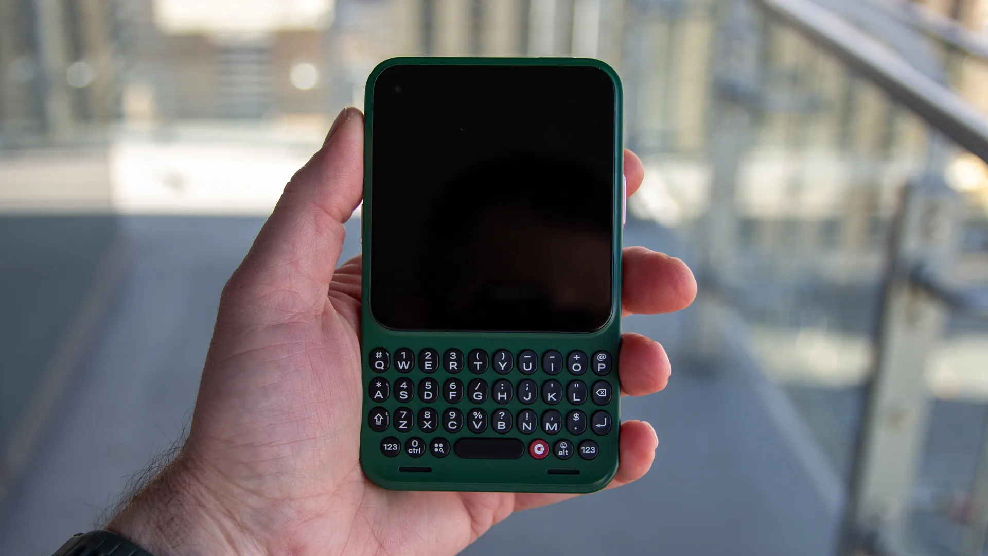 Смартфон BlackBerry: зачем все хотят кнопки? | DGL.RU