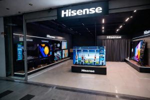 Hisense открыла свой первый брендовый магазин в Москве