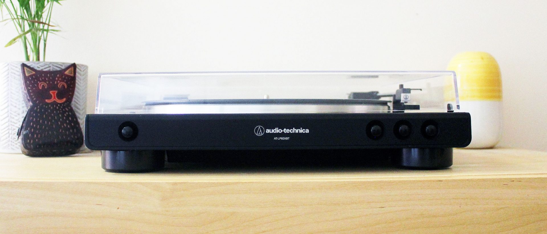 Обзор Audio-Technica AT-LP60XBT — доступный проигрыватель
