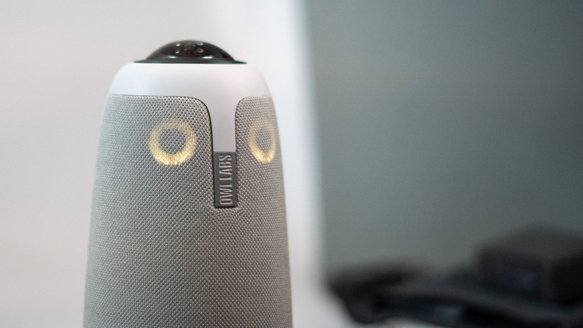 Обзор Owl Labs Meeting Owl 3 — видеоконференции на 360°