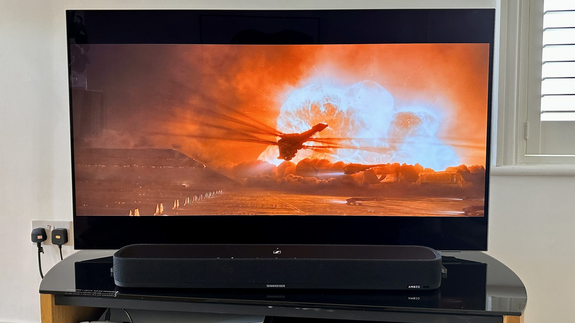 Обзор Sennheiser Ambeo Mini — компактный мощный саундбар картинка Sennheiser Ambeo Mini