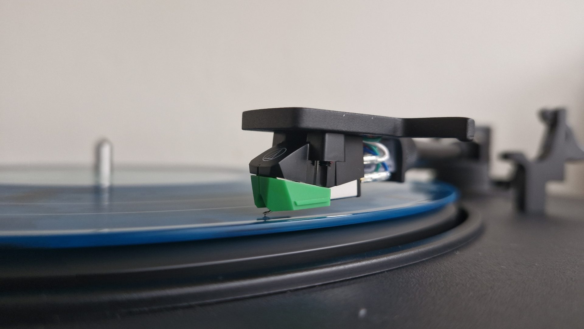 Victrola Hi-Res Onyx