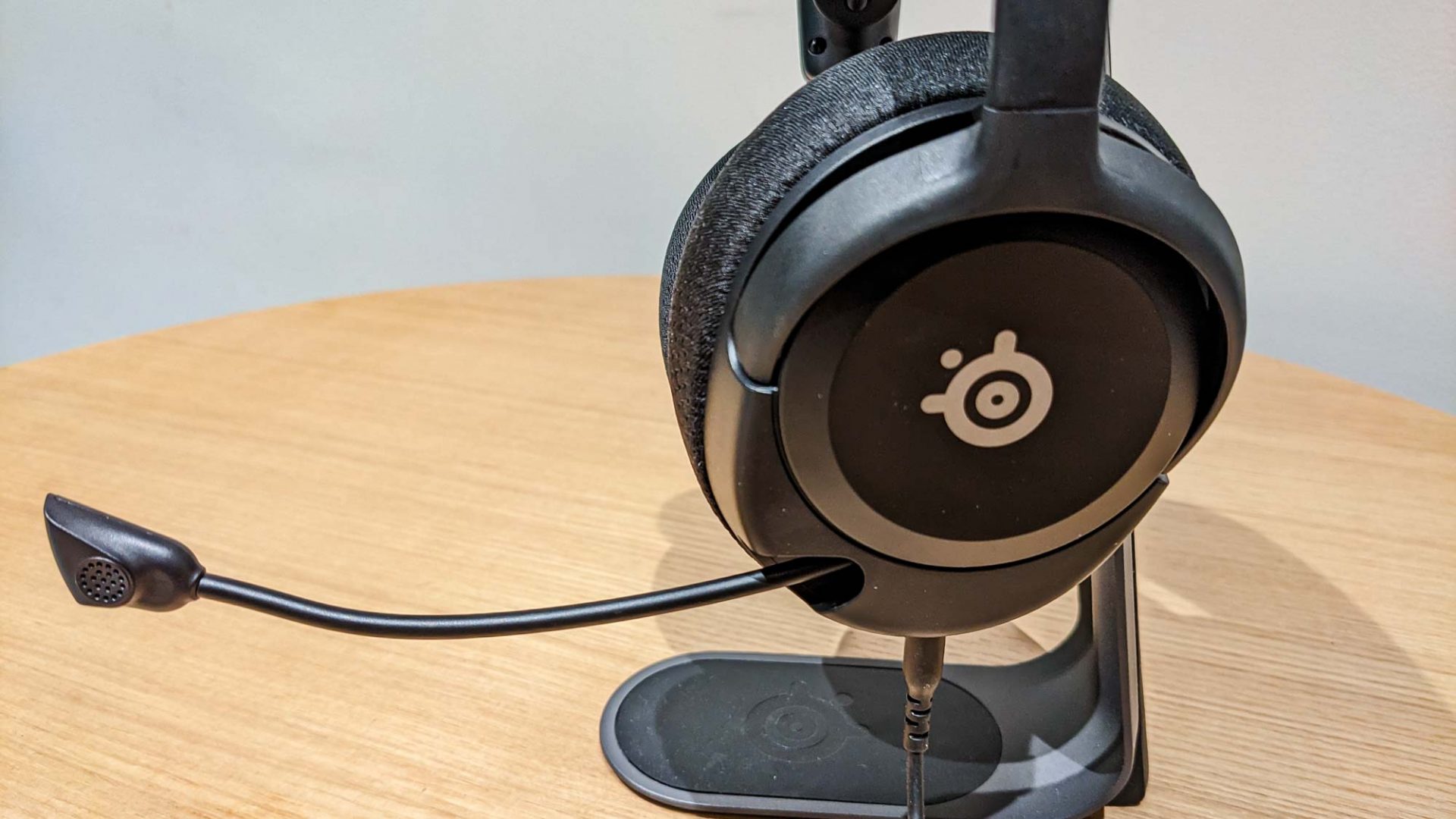 SteelSeries Arctis Nova 1
