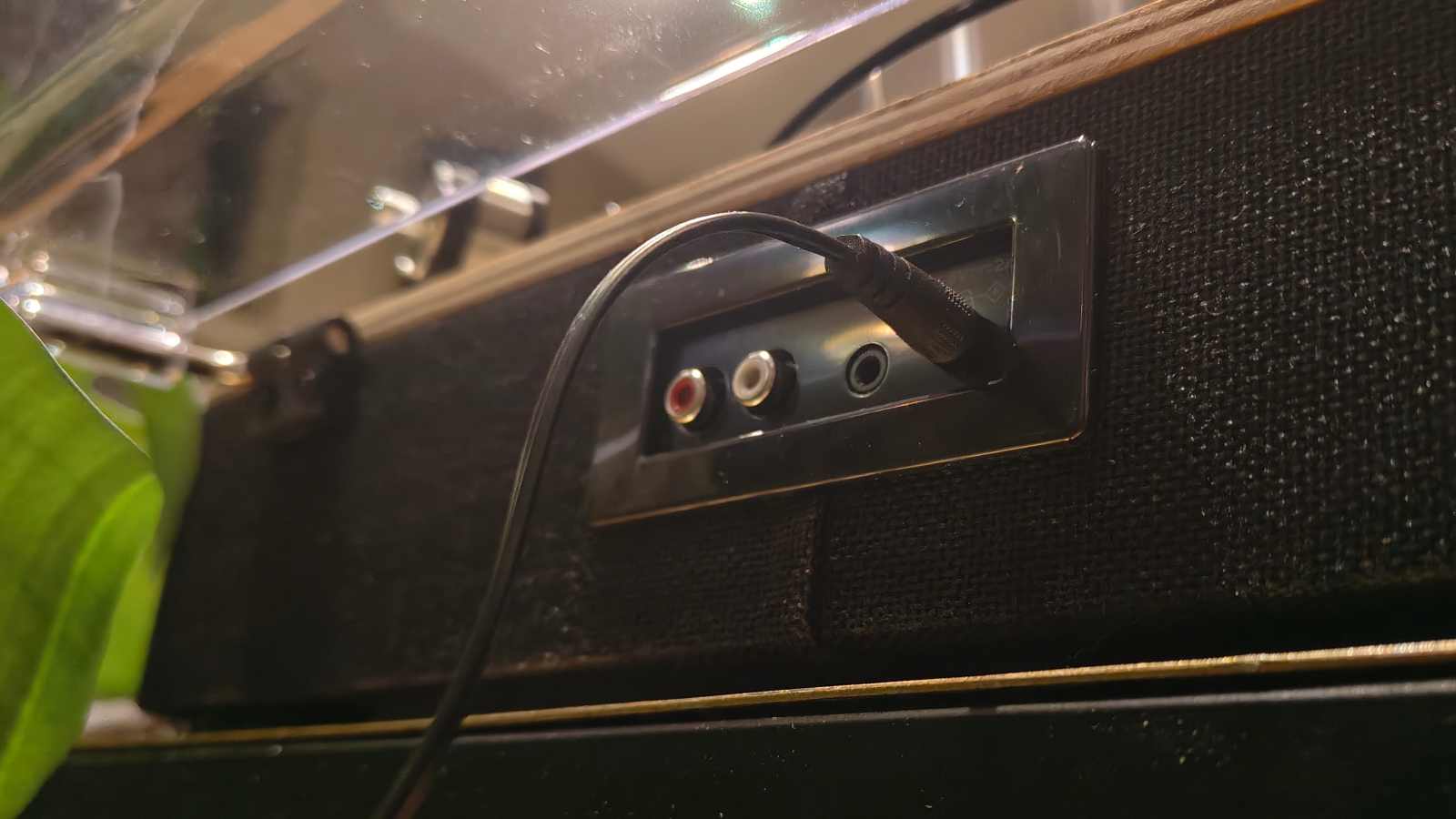 Обзор Majority Folio — недорогой проигрыватель винила картинка Majority Folio