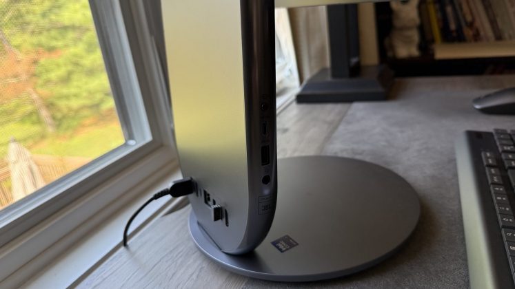 Lenovo Yoga AIO 27 (2025)