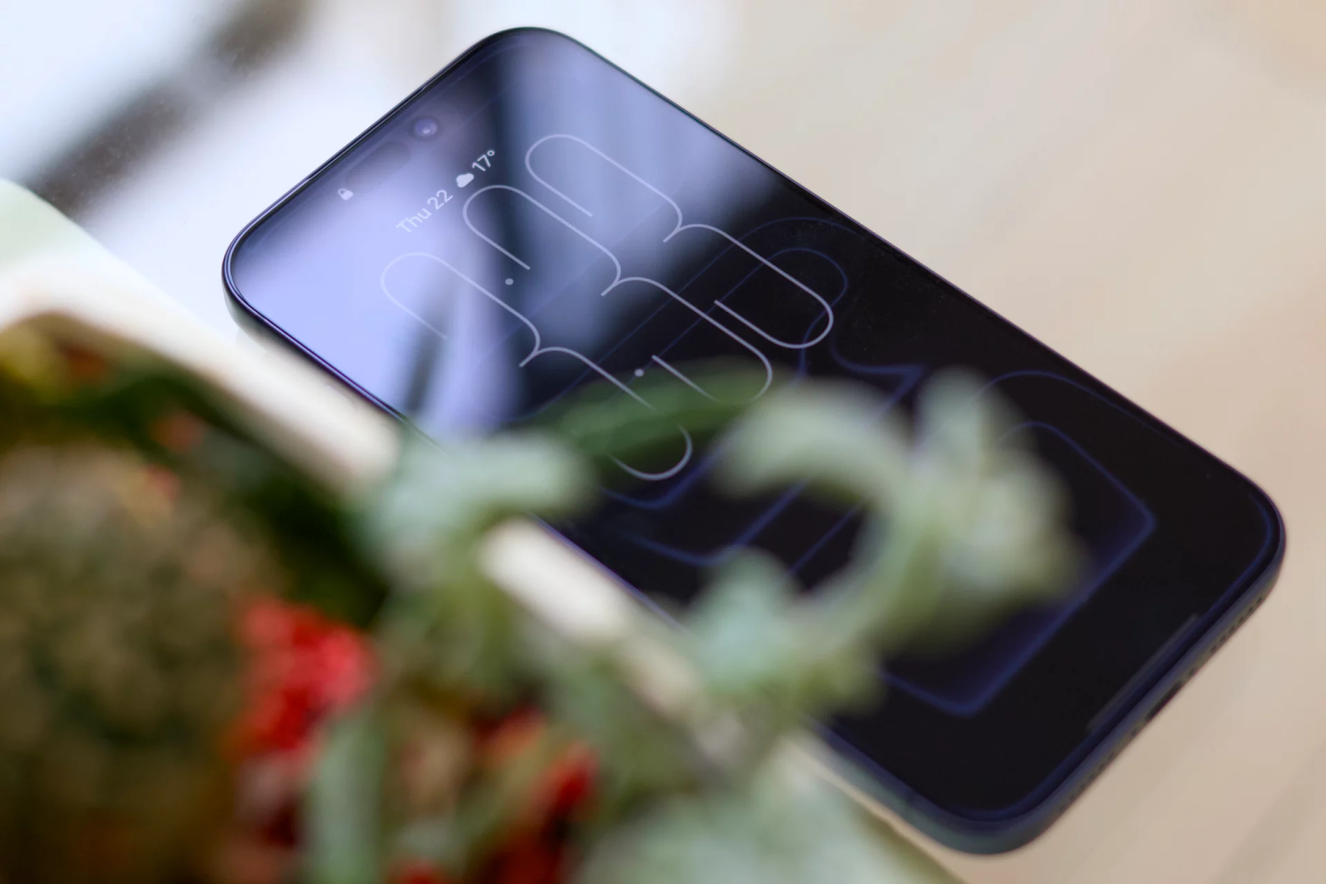 5 слухов об iPhone 18, после которых вы посмотрите на свой телефон с презрением