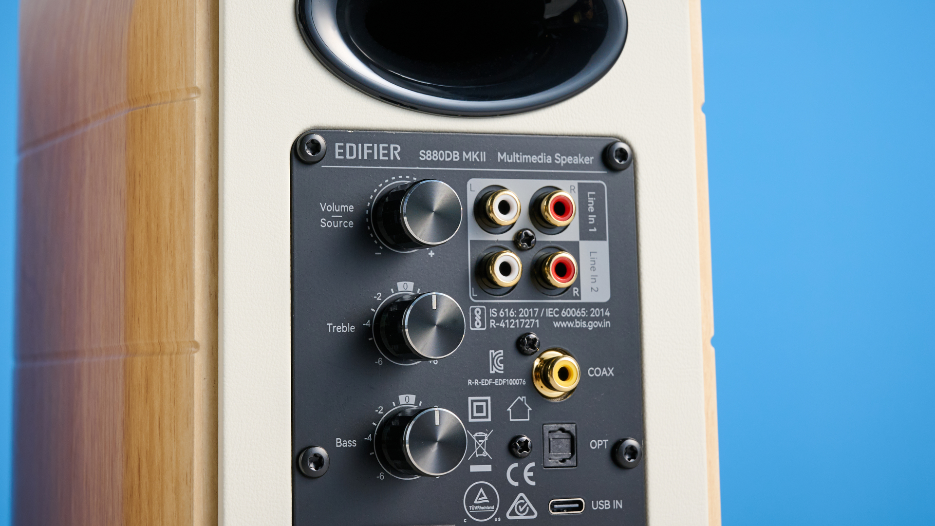 Акустика Edifier S880DB MKII меняет имидж бренда | DGL.RU