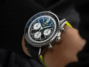 Breitling снова в гонках: титановый Navitimer для Aston Martin, который вы вряд ли купите