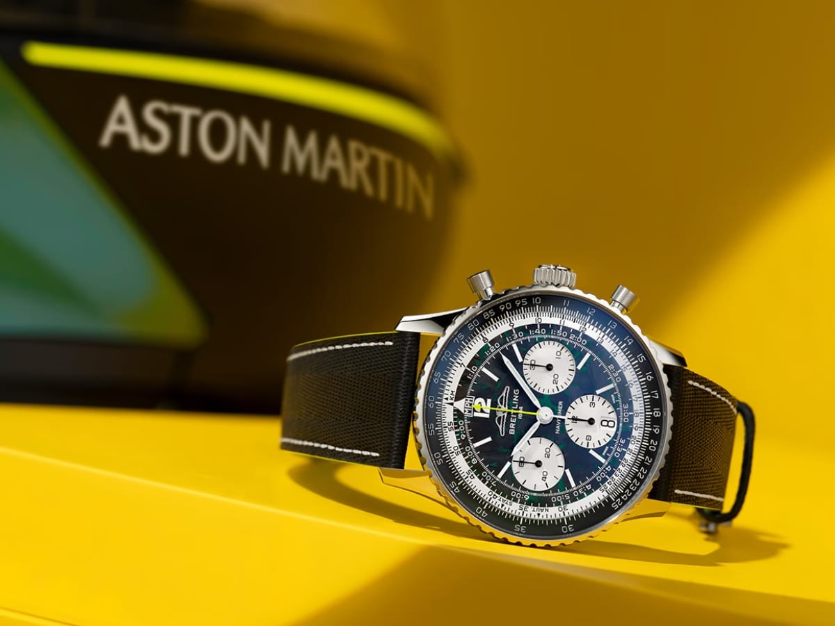 Часы Breitling Navitimer Aston Martin F1 из титана | DGL.RU