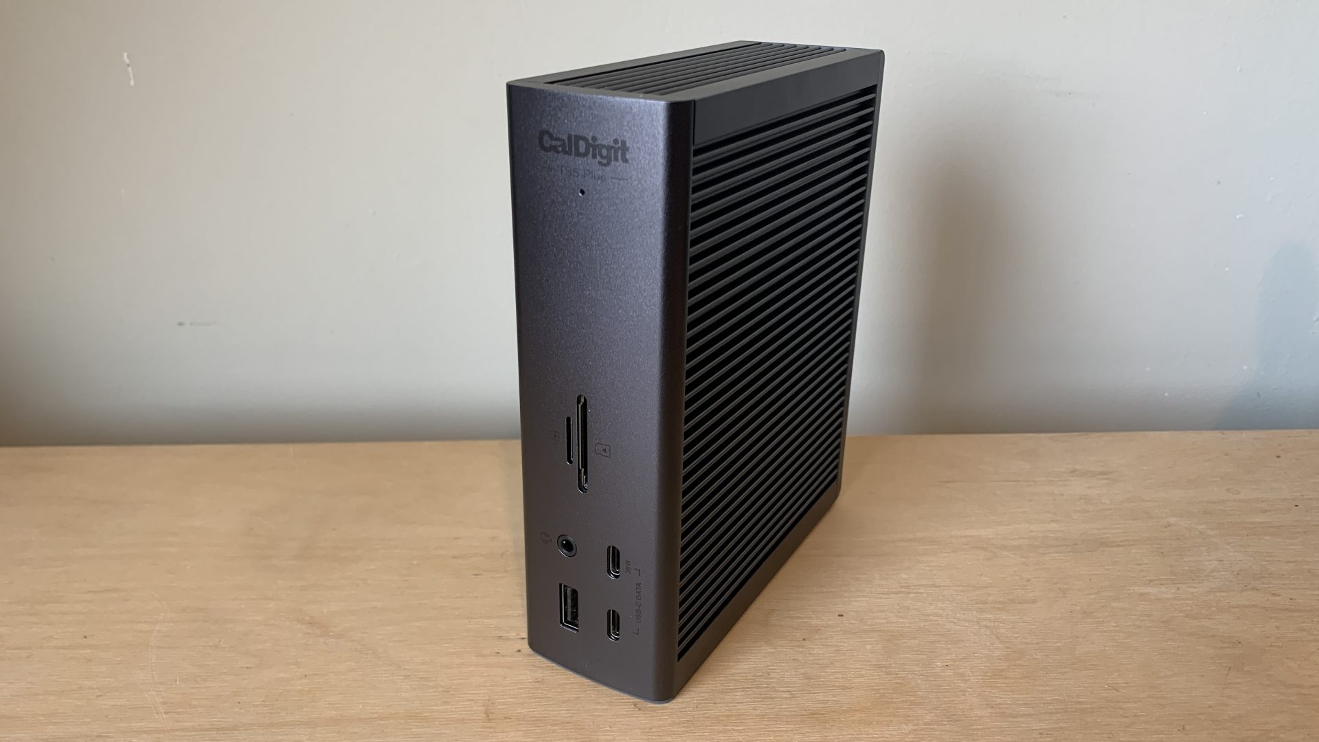 Док-станция CalDigit TS5 Plus: максимум портов | DGL.RU