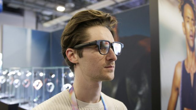 Умные очки на экзаменах: бан на тестах SAT | DGL.RU