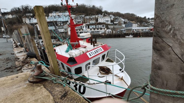 Игровой смартфон Redmagic 11 Air для игр в дороге | DGL.RU