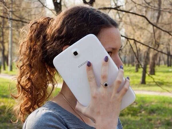 Флагман или лопата? Новый iPhone слишком велик для жизни картинка Я бы никогда не купил семидюймовый iPhone. И вот почему